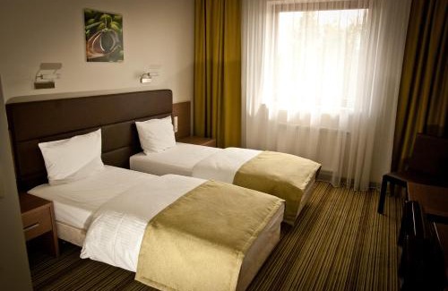 Tarnow Hotel | Hotel Pod Dębem