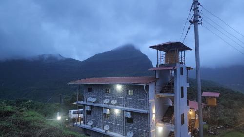 Mahad Hotel | Hotel Raigad Farmhouse 2
