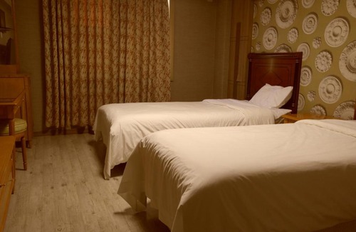 Changnyeong Hotel | Hotel Rainbow
