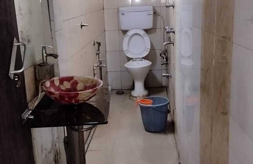 Kalighat Hotel | Hotel Raj