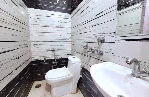 Chitrakoot Hotel | Hotel Ram Ghat Inn