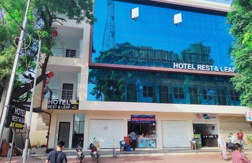 Anand Hotel | Hotel Rest and Leaf