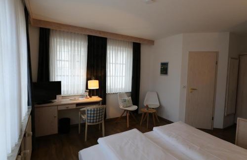 Dettingen an der Erms Hotel | Hotel-Restaurant & Metzgerei Rößle