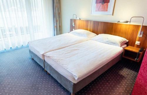 Oberaegeri Hotel | Hotel - Restaurant Eierhals am Ägerisee