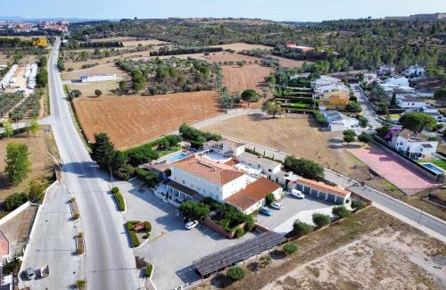 Llers Hotel | Hotel & Restaurant Figueres Parc