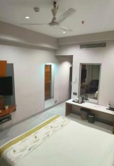 Akola Hotel | Hotel RG Exclusive - Akola