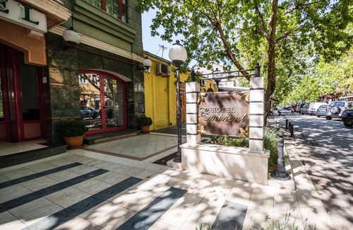 Downtown Hotel | Hotel Room in Podgorica City Center