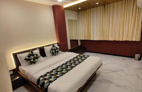 Kamrej Hotel | HOTEL ROYAL PLAZA