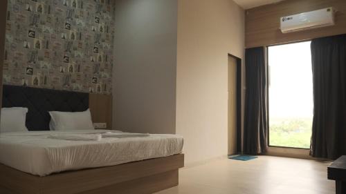 Nala Sopara Cabin | Hotel Sai Aakanksha