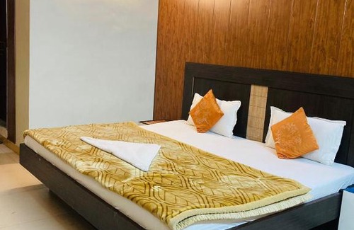 Kanpur Hotel | Hotel Samridhi Palace
