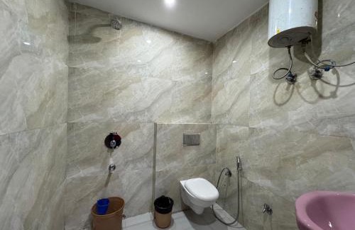 Haridwar Hotel | Hotel Sanskriti T And M Hotels
