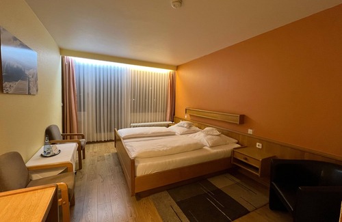Hugelsheim Hotel | Hotel Schwan