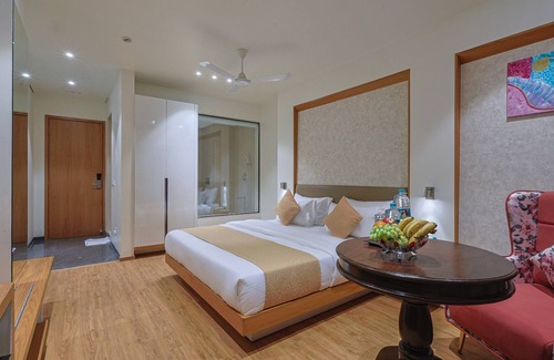 Sayajiganj Hotel | Hotel Sera Vadodara