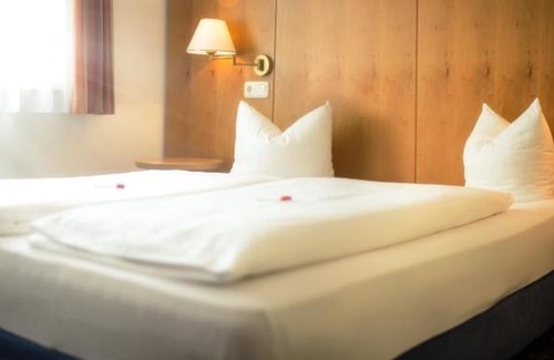 Suben Hotel | Hotel Servus Europa Suben