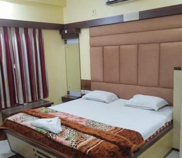 Tarapith Hotel | Hotel Srikrishna International