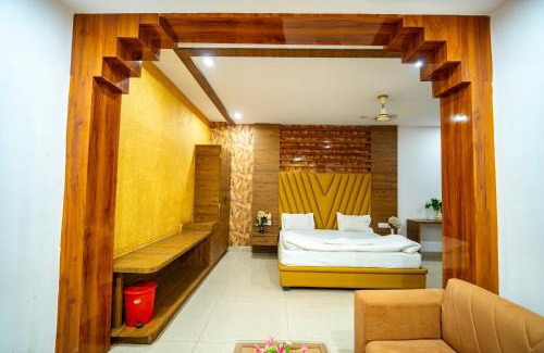 Bodh Gaya Hotel | Hotel The Royal Buddha