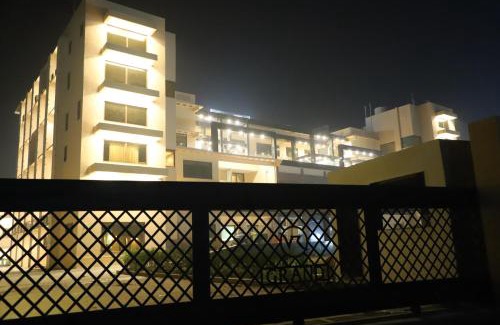 Kannauj Hotel | Hotel V K Grand