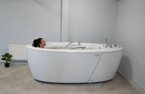 Voneshta Voda Hotel | Hotel Velista