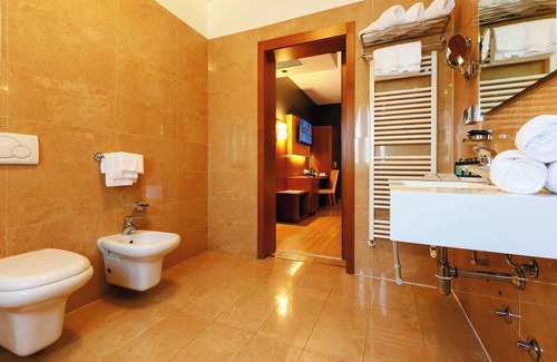 Oleggio Hotel | Hotel Villa delle Rose