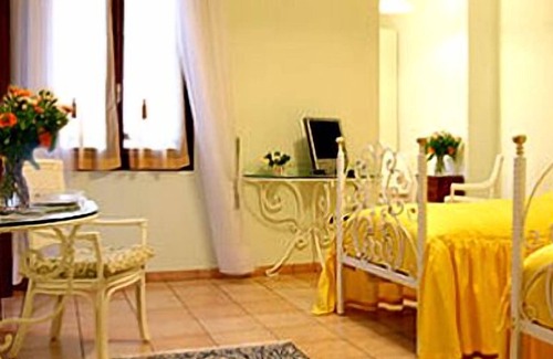 Crespano del Grappa Hotel | Hotel Villa Scalabrini