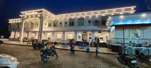Hasanganj Hotel | Hotel Vrindavan
