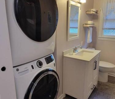 Northport House | Houndstooth Hideaway 3BR 2BA Home 3mi to UA Campus