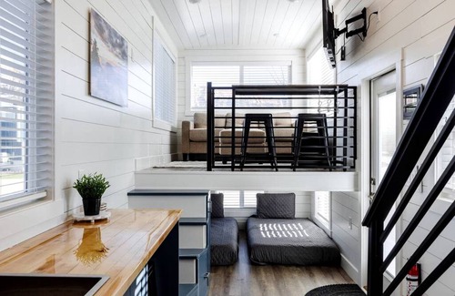 Apple Valley House | House ∙ 1 bedroom ∙ 4 guests