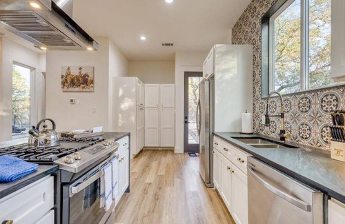Driftwood House | House ∙ 1 bedroom ∙ 10 guests