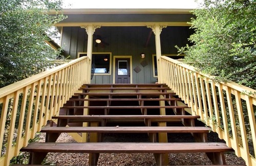 Brenham House | House ∙ 1 bedroom ∙ 2 guests