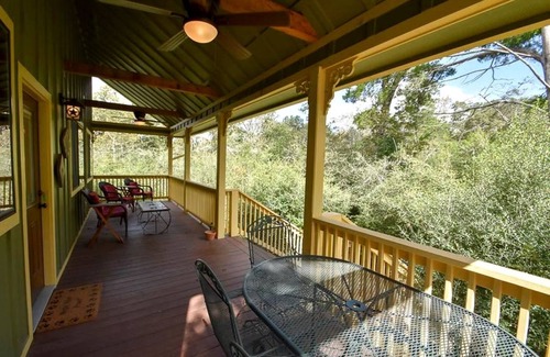 Brenham House | House ∙ 1 bedroom ∙ 2 guests