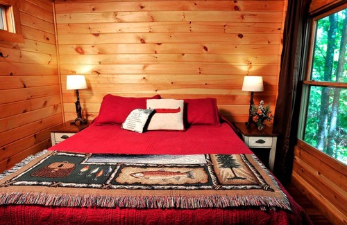 Boone House | House ∙ 1 bedroom ∙ 4 guests