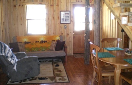 Pine Ridge House | House ∙ 1 bedroom ∙ 8 guests