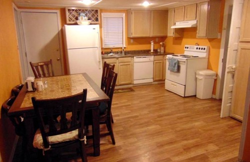 Denison House | House ∙ 1 bedroom ∙ 9 guests
