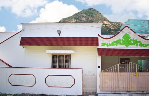 Tiruvannamalai House | House ∙ 2 bedrooms ∙ 8 guests