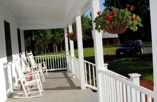 Ridge House | House ∙ 2 bedrooms ∙ 8 guests