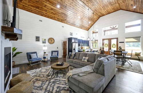 Pickens House | House ∙ 2 bedrooms ∙ 6 guests