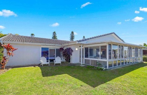 Port Macquarie House | House ∙ 3 bedrooms ∙ 12 guests
