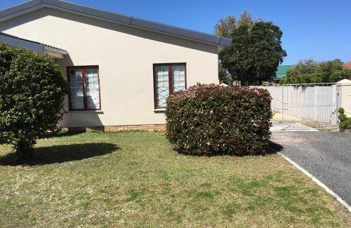 Sandbaai House | House ∙ 3 bedrooms ∙ 6 guests