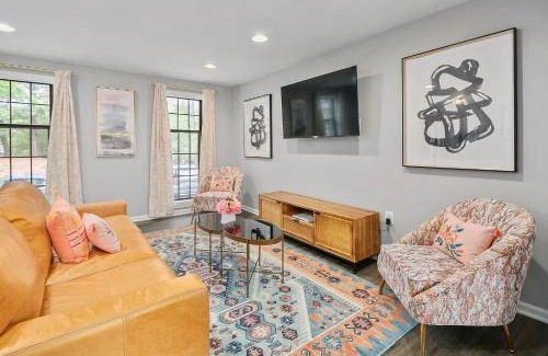 Potomac Falls House | House ∙ 4 bedrooms ∙ 8 guests