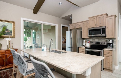 Spring Branch House | House ∙ 4 bedrooms ∙ 12 guests