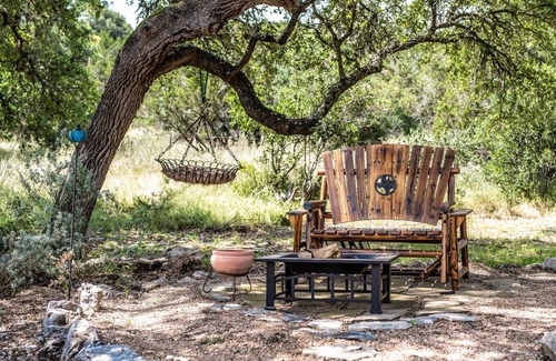 Spring Branch House | House ∙ 4 bedrooms ∙ 12 guests