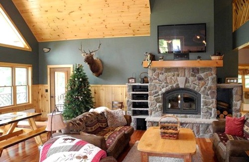 Au Sable Forks House | House ∙ 5 bedrooms ∙ 18 guests