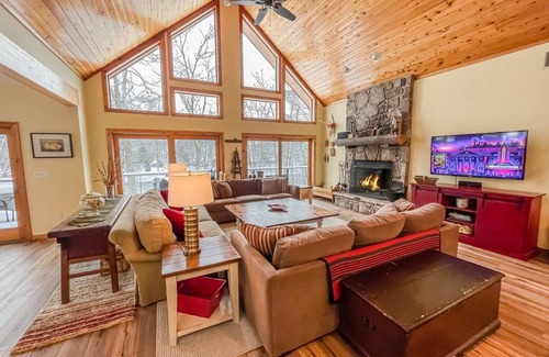 McHenry House | House ∙ 5 bedrooms ∙ 13 guests