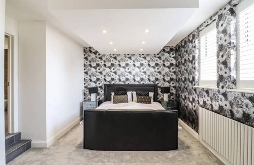 Canvey Island House | House ∙ 6 bedrooms ∙ 16 guests