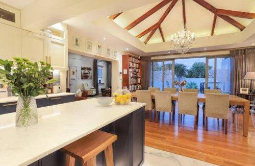 Onrus House | House ∙ 6 bedrooms ∙ 12 guests