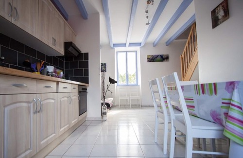 Montreal House | HOUSE 6 - Terrace, garden furniture, beautiful view, swimming pool, summer entertainment