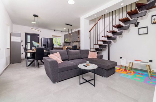 Drivenik House | House Amnis (101411-K1) - Drivenik