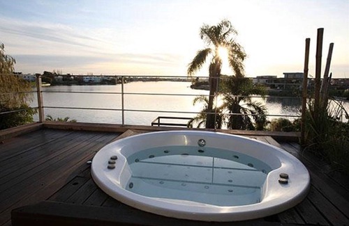 Nordelta House | House with great views to the Bahua Grande