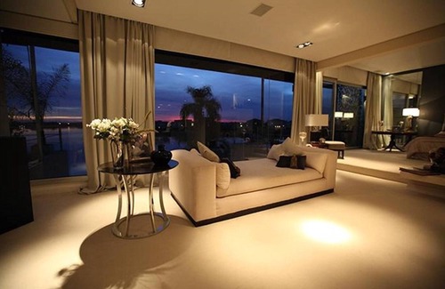 Nordelta House | House with great views to the Bahua Grande