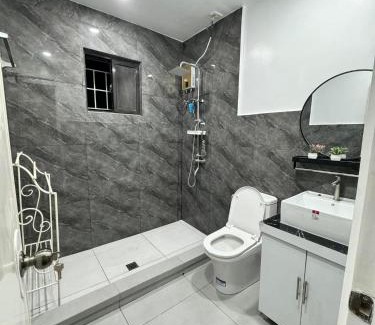 Matandang Balara Apartment | House B Spacious 3BR3TB along Commonwealth Ave